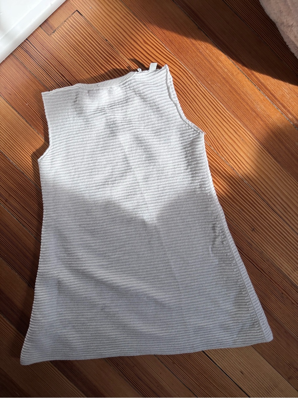 Moncler Ribbed Knit Sleeveless Top with Logo Patch in 4T - Picture 7 of 7